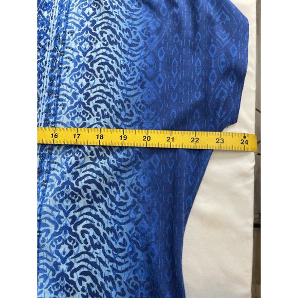 Chico's Women's Blue Ikat Boho Top Size 2 Large Festival Embellished Art To Wear - Picture 8 of 9